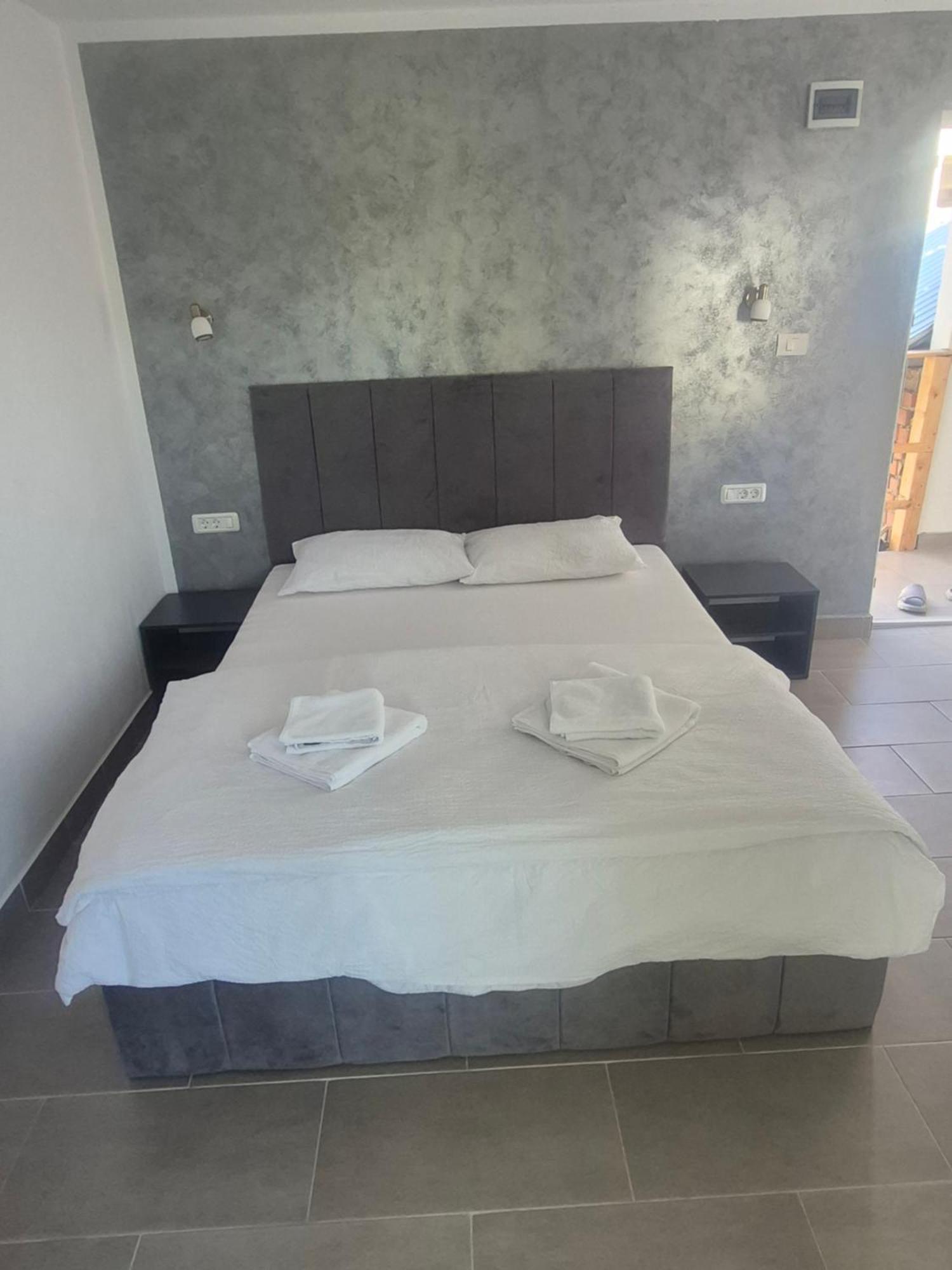 Appartamento Casa Alexia Pescari Esterno foto